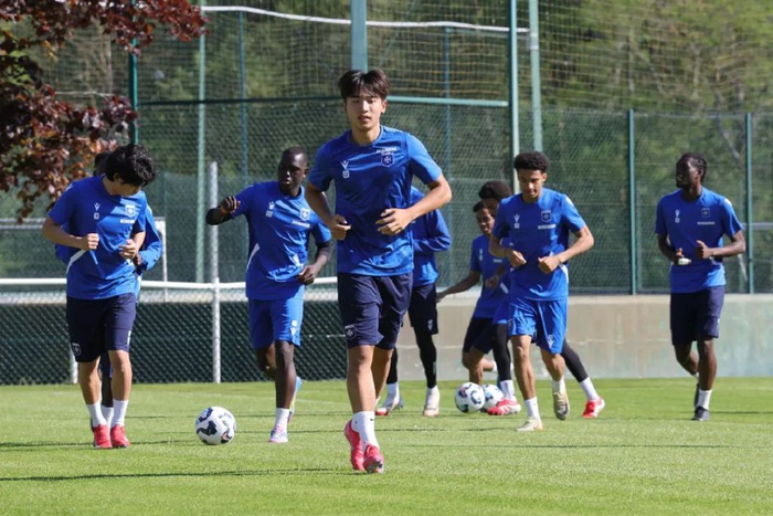 魏祥鑫前往U22国足报到：留洋 越早出去越好