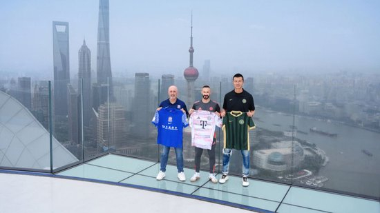 专业成为我国首席网络娱乐平台。服务